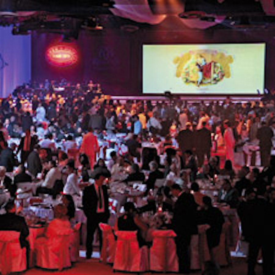 Cuba Throws a Party for Romeo y Julieta