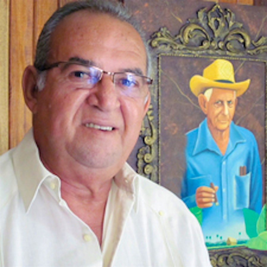 Cuban Cigar Luminary Enrique Mons Dies