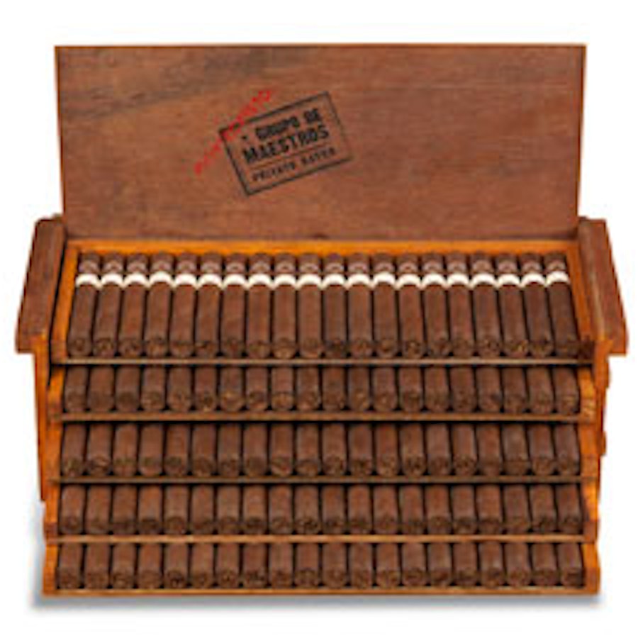 Montecristo Grupo de Maestros Cigar Pays Tribute to Master Rollers
