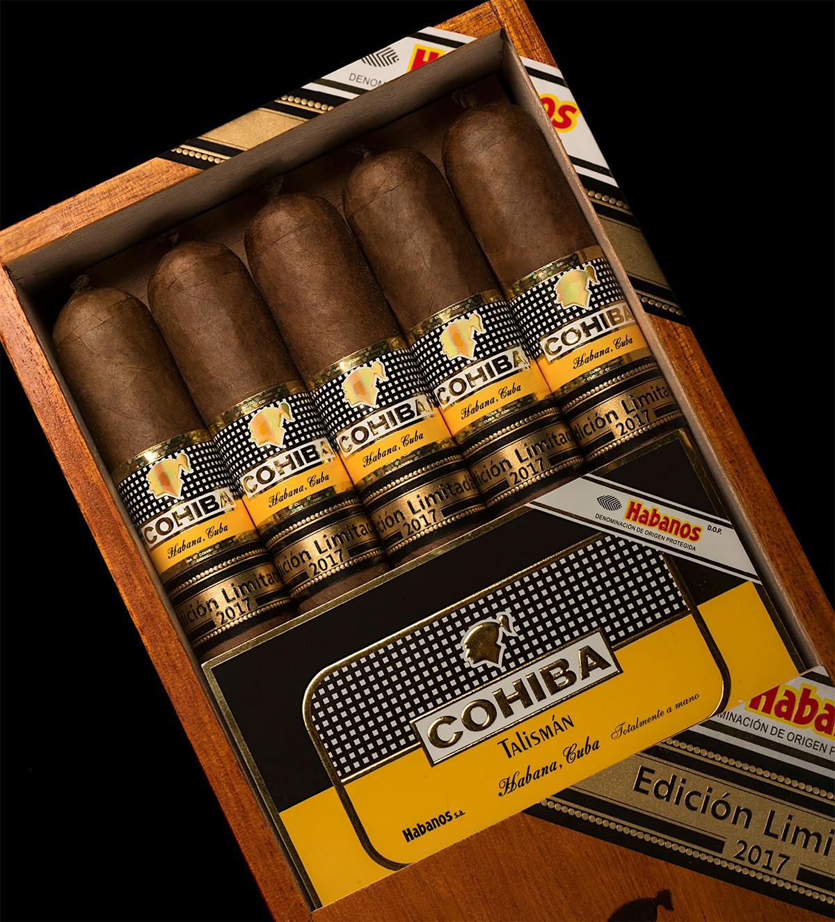 The Cohiba Talismán is fairly fat for a Cuban cigar, with a 54 ring gauge and a length of 6 1/8 inches.