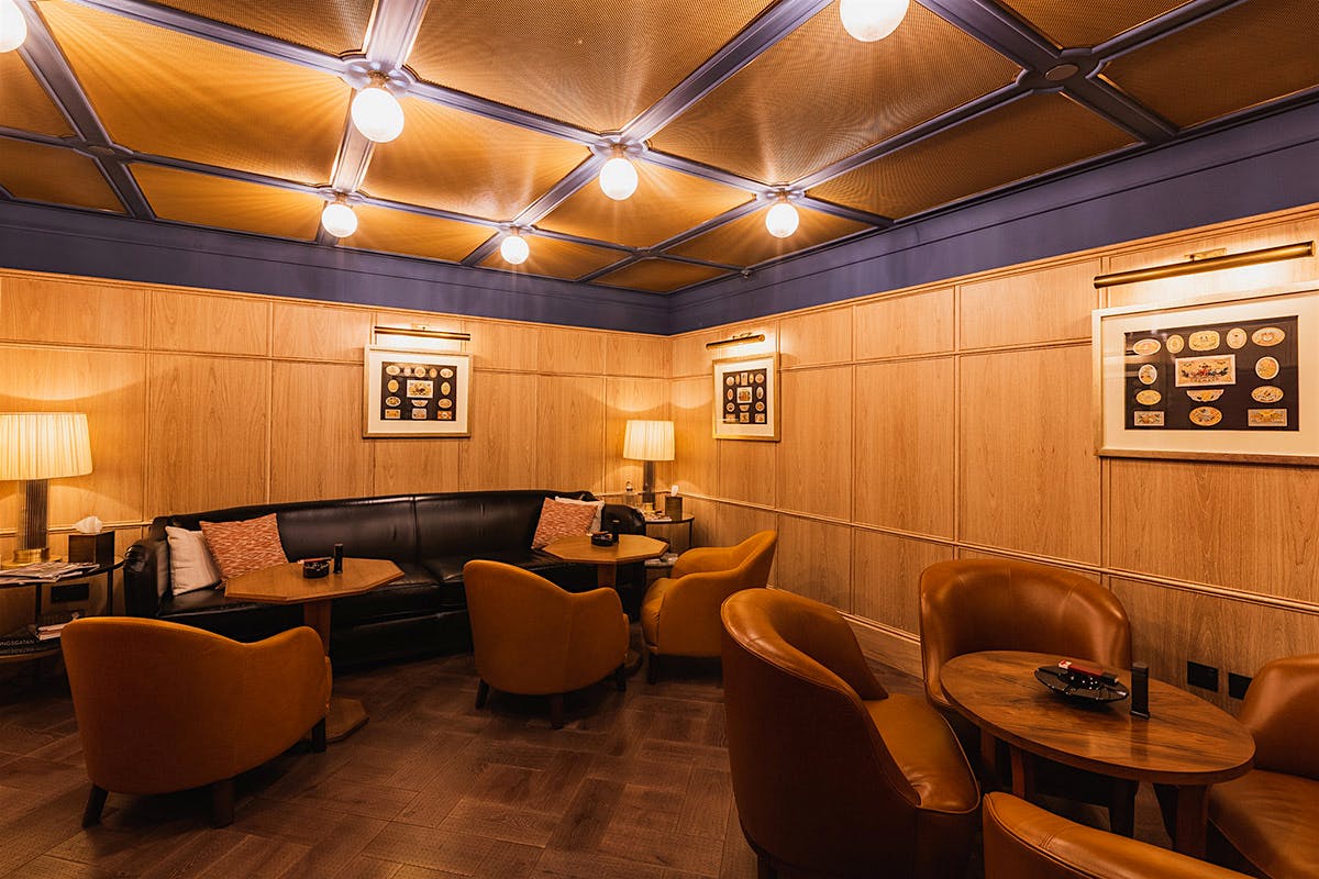 A “sampling lounge,” otherwise called a smoking room, was added in the renovation.