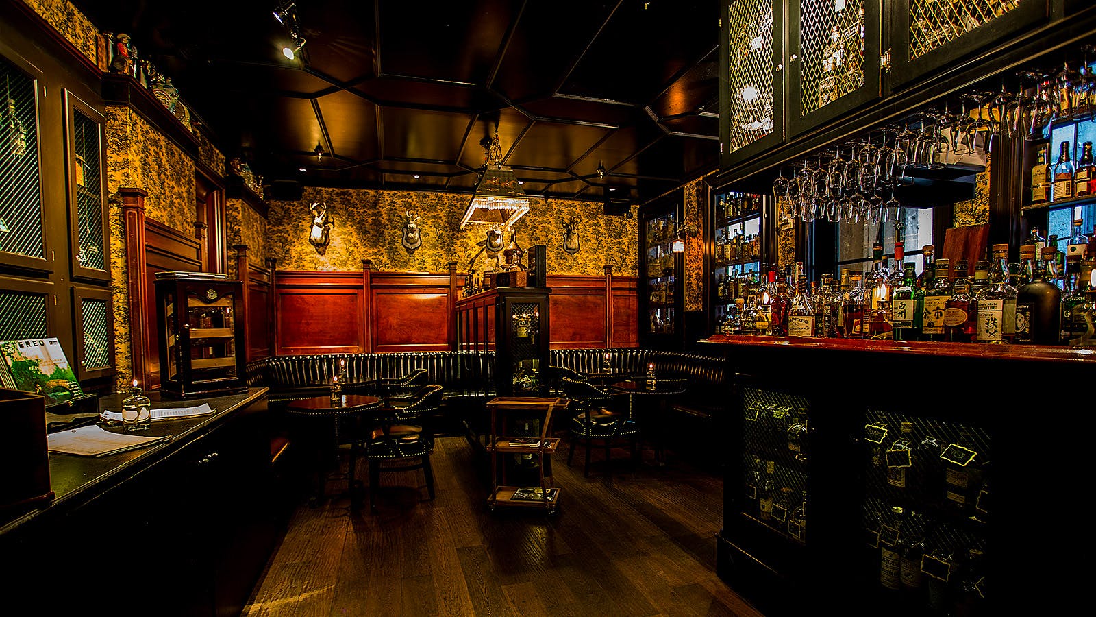 Review: Bar Jackalope, Los Angeles, California | Cigar Aficionado