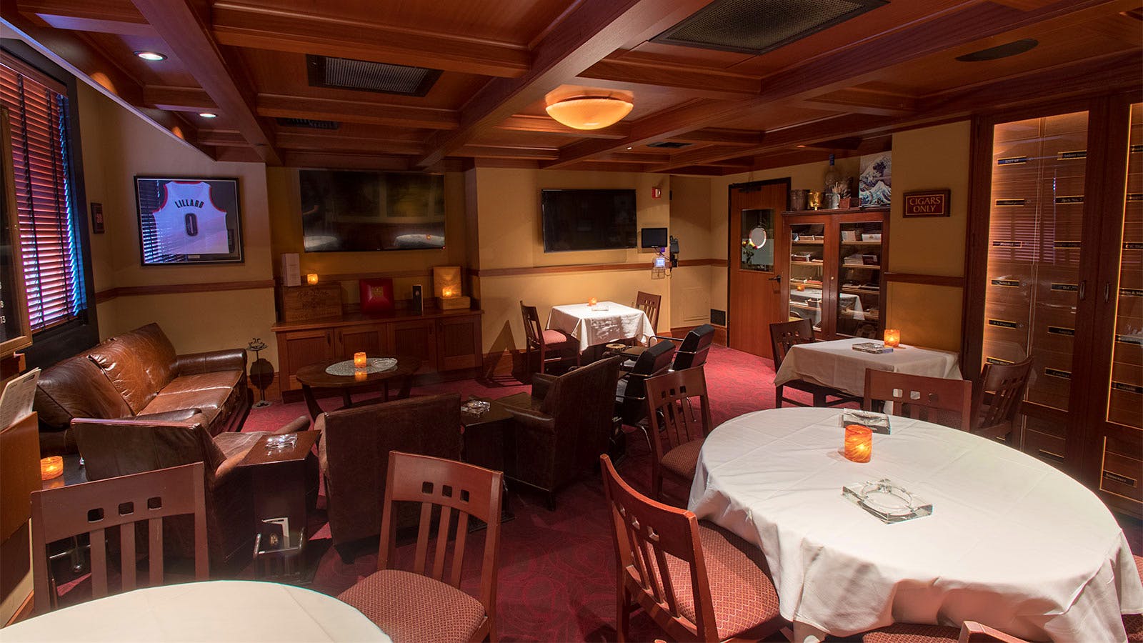 In the lounge, which seats 25, you’ll be able to enjoy a cigar and a drink and watch the game.