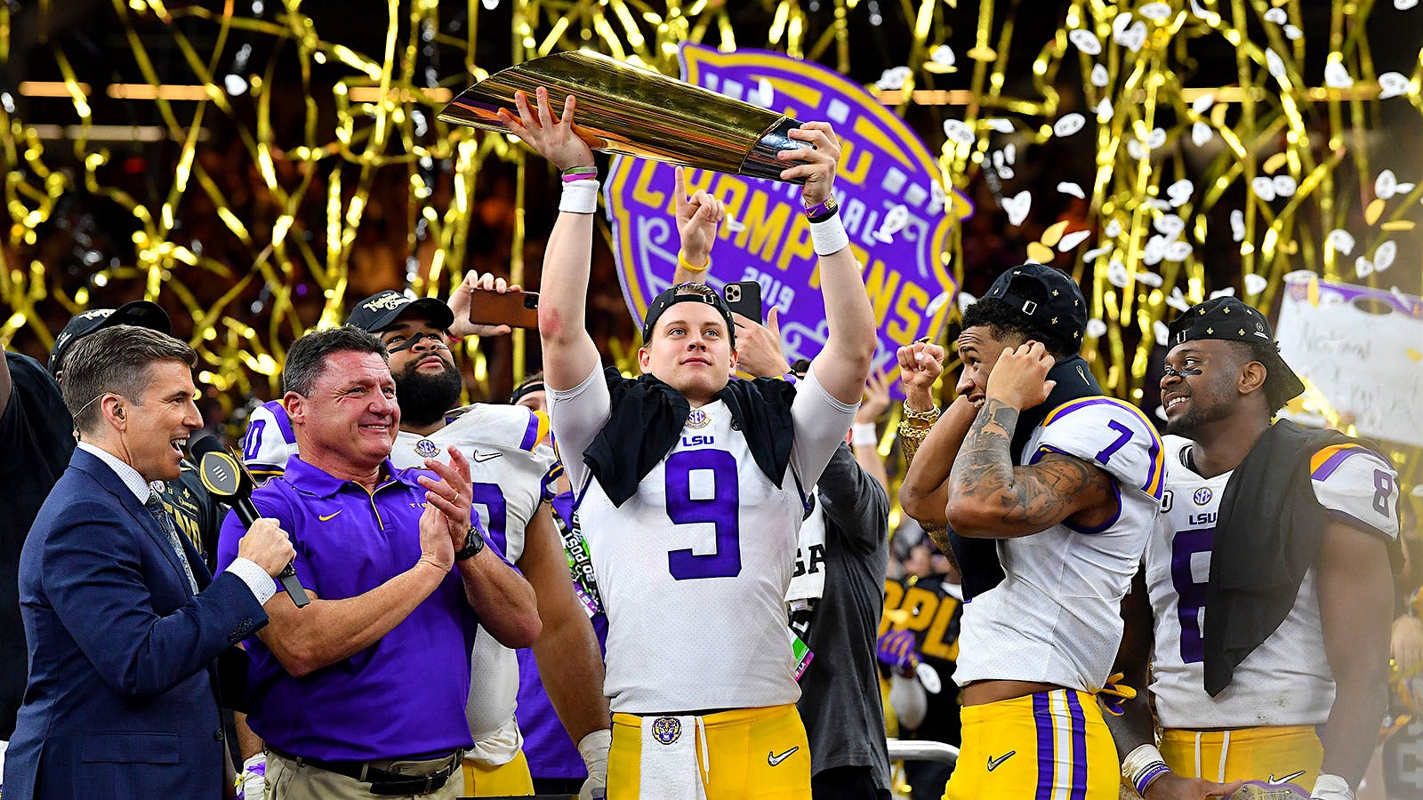 LSU Football Celebrates Championship With Cigars Despite Cops Trying to