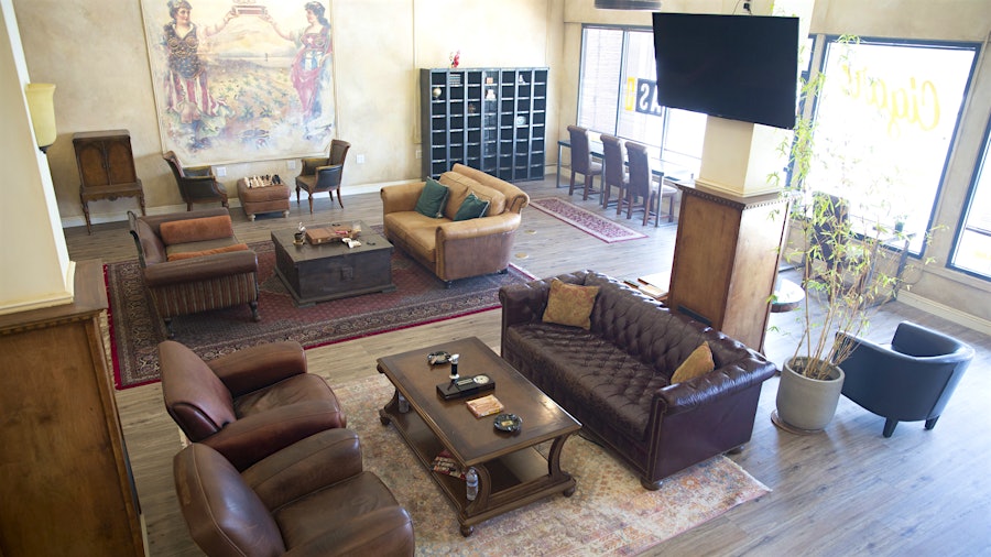 Ash Cigar Lounge, Los Angeles