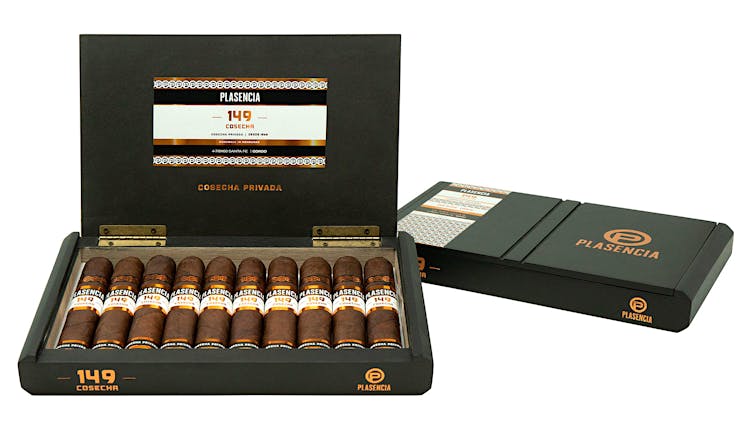 Autumn Edition 2013 – Nestor Plasencia Sr. - Cigar Journal