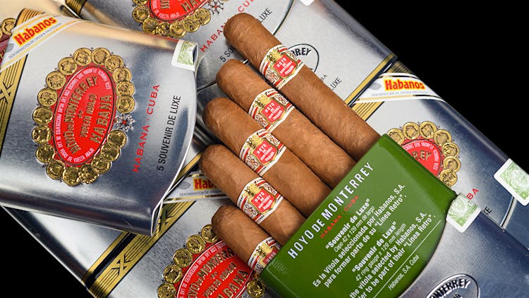 Cuban Ramon Allones Receives New Size