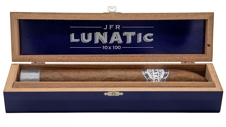Aganorsa’s Enormous 100 Ring Gauge Cigar