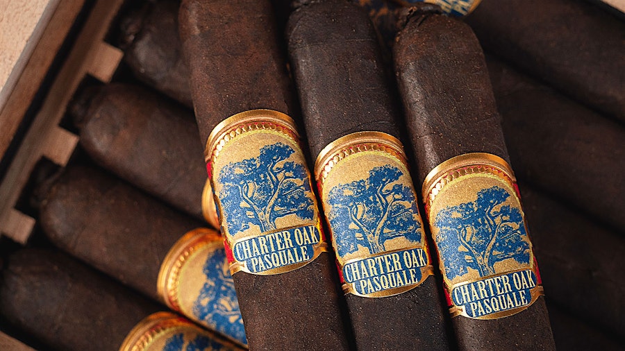 Foundation Cigar Co. Ships New Charter Oaks