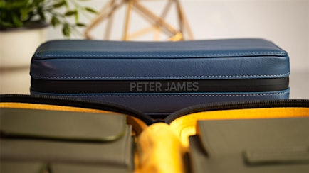 PORSCHE DESIGN ヒュミドール Porsche Travel Humidor | Cigar Aficionado