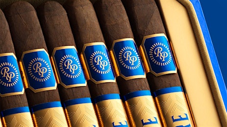 First Look: Rocky Patel Sapphire