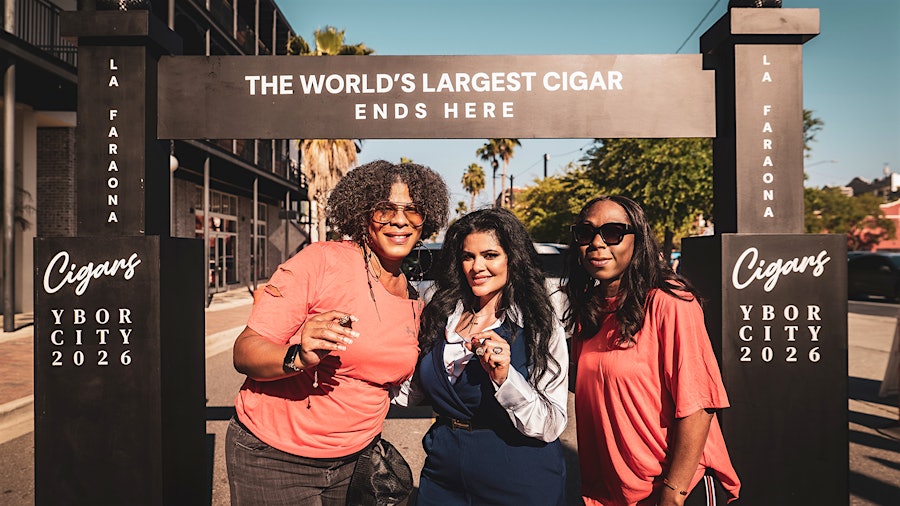 world record for rolling a cigarette Fastest Smoked How To Roll a Cigarette
