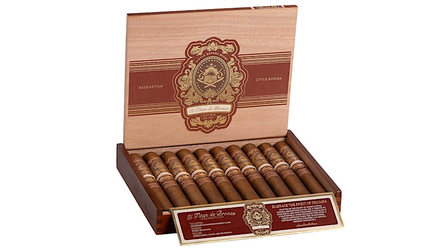 El Titan De Bronze And General Cigar End Distribution Agreement