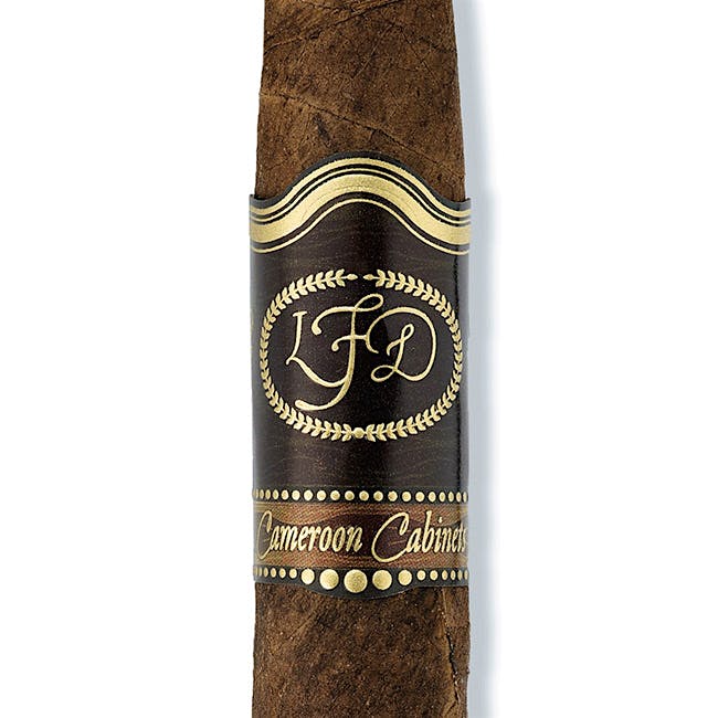 La Flor Dominicana Cameroon Cabinet Chisel
