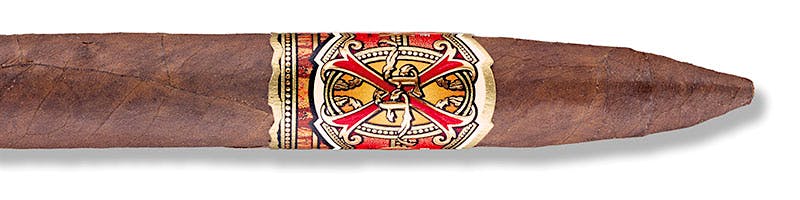 Fuente Fuente OpusX Petit Lancero