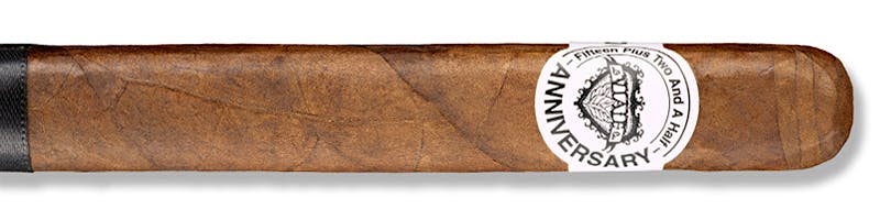 Viaje Fifteen Plus Two and a Half Anniversary Black