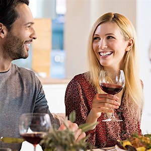 You can drink wine and still enjoy a healthy smile.
