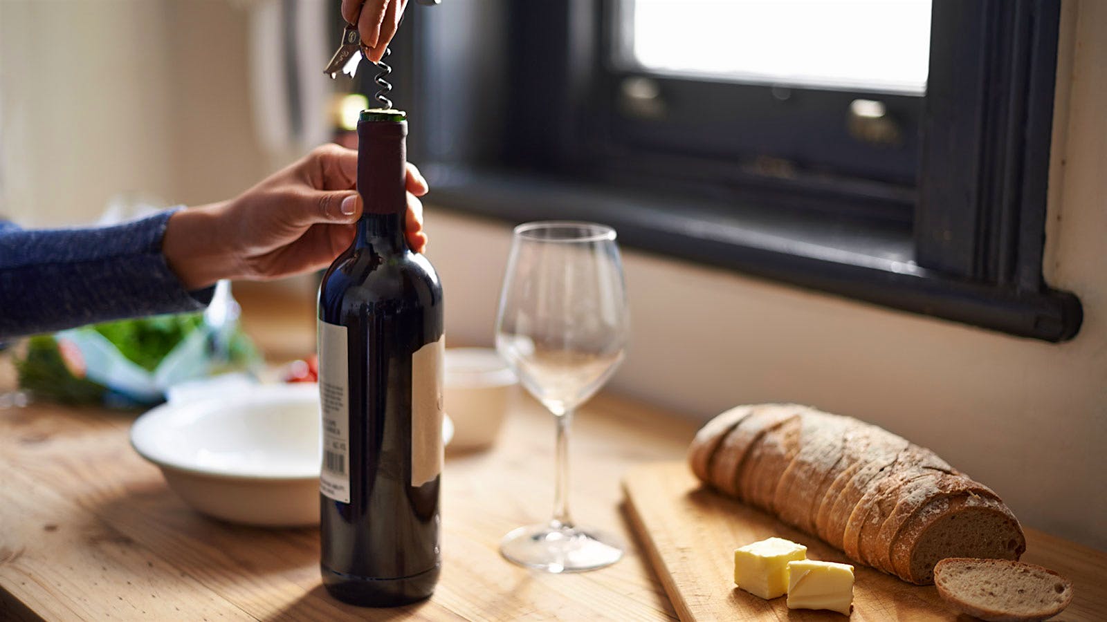 For Maximum Health Benefits, Have Your Wine with a Meal