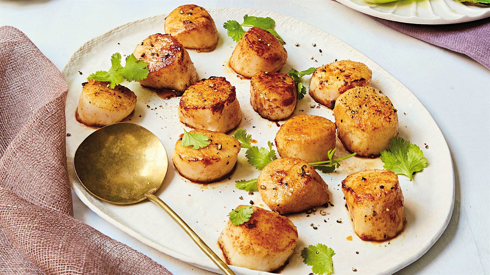 Hong Kong Black Pepper Scallops