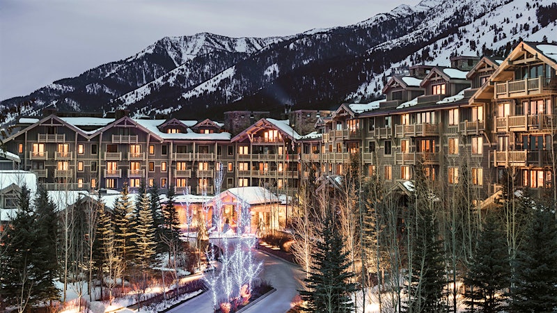 Winter Travel: It's All About the Après-Ski