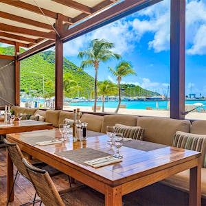 Ocean Lounge restaurant in Philipsburg