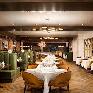 Arlo Kitchen & Bar restaurant in Northport