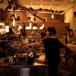 HiFi Wine Bar restaurant in McMinnville