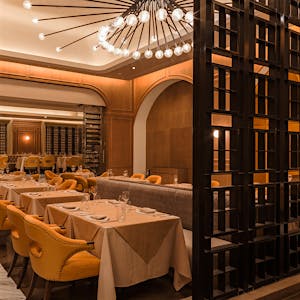 Le Chateau, Restaurant in Cancún