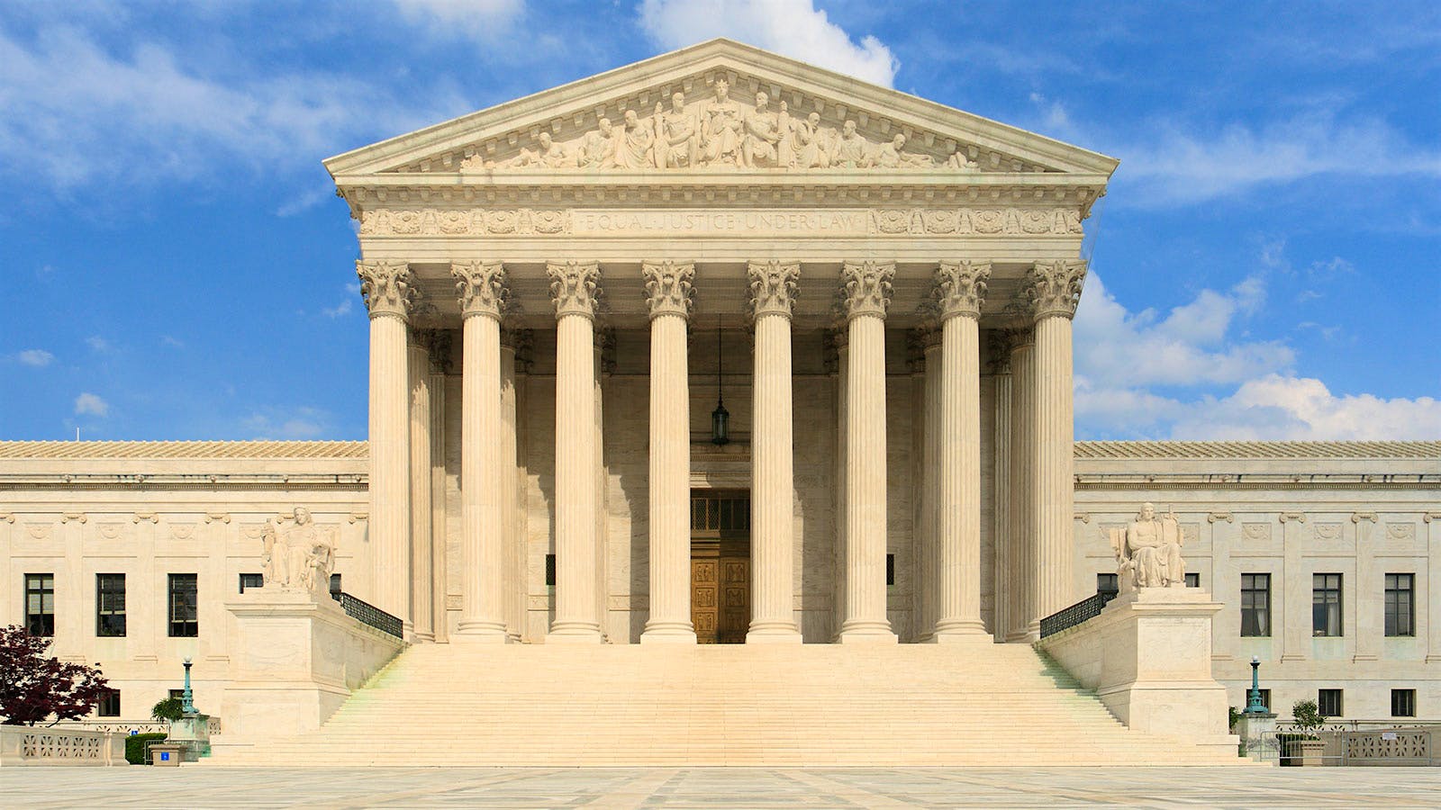 Your Cheat Sheet to the Upcoming Supreme Court Decision on Wine