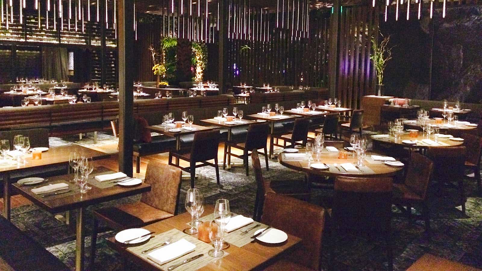 Tom Colicchio’s Heritage Steak dining room