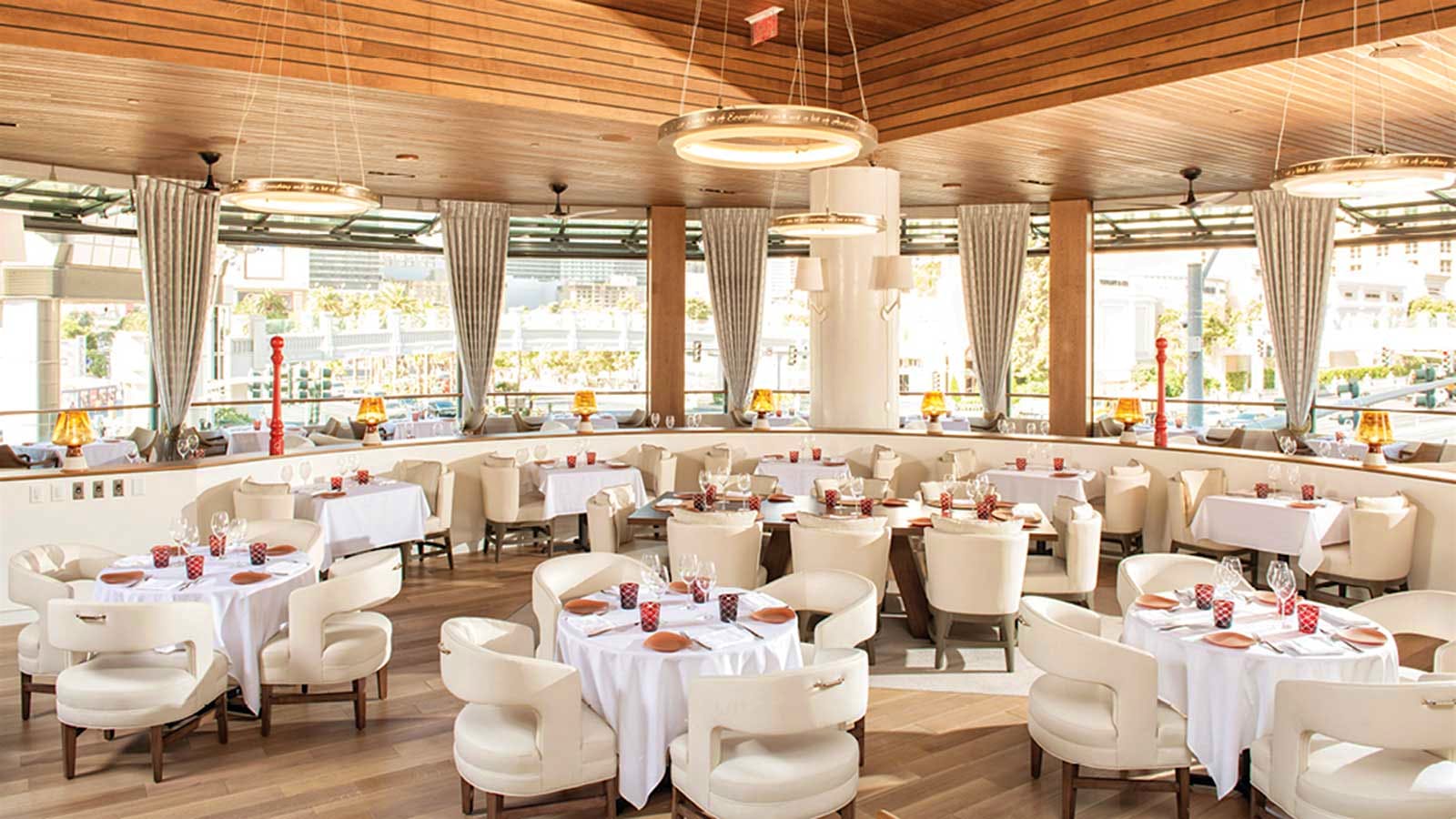 Giada dining room