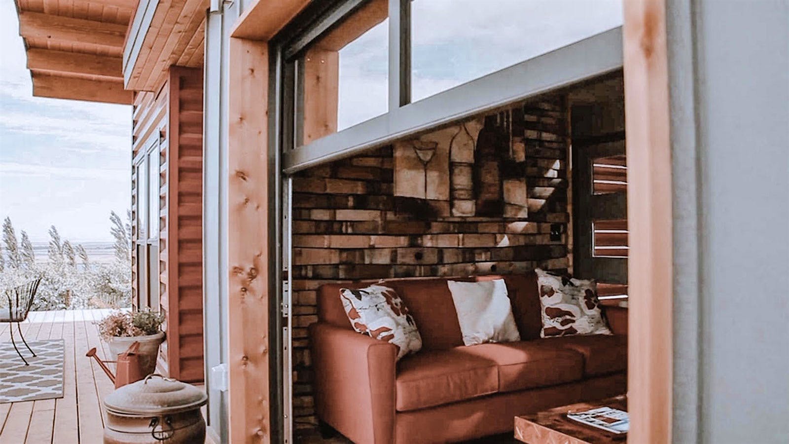 Winery hotel from recycled materials