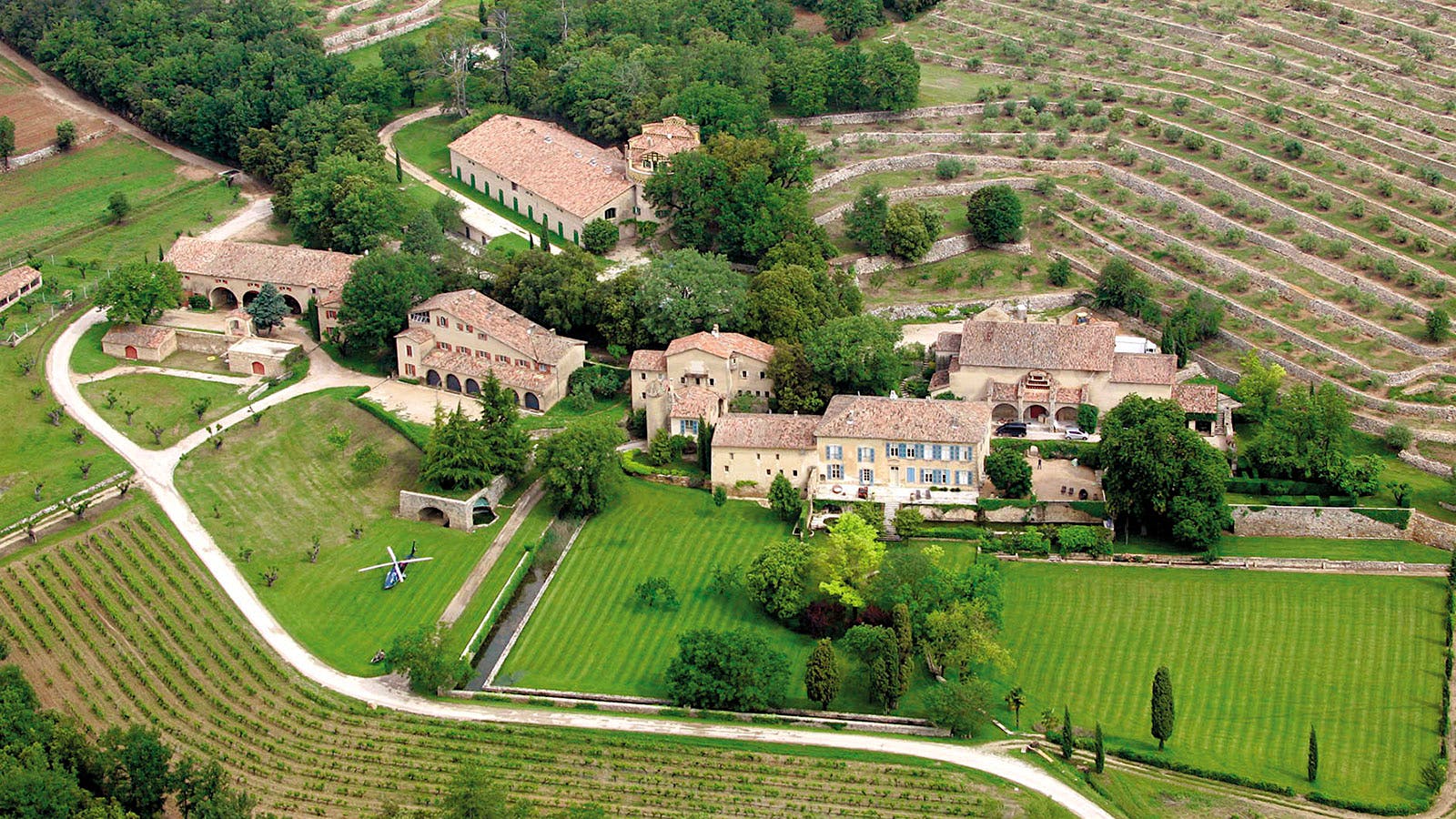 Angelina Jolie Sells Her Stake in Provence's Château Miraval | Wine Spectator