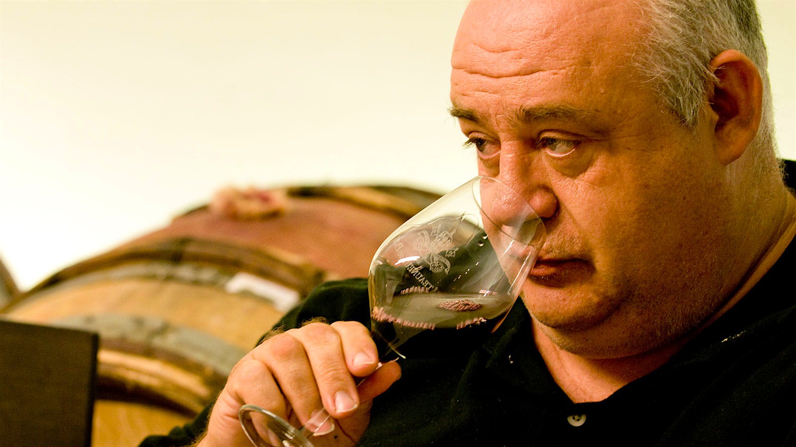 Philippe Cambie, Dynamic Winemaking Consultant of Châteauneuf-du-Pape and Beyond, Dies at 59