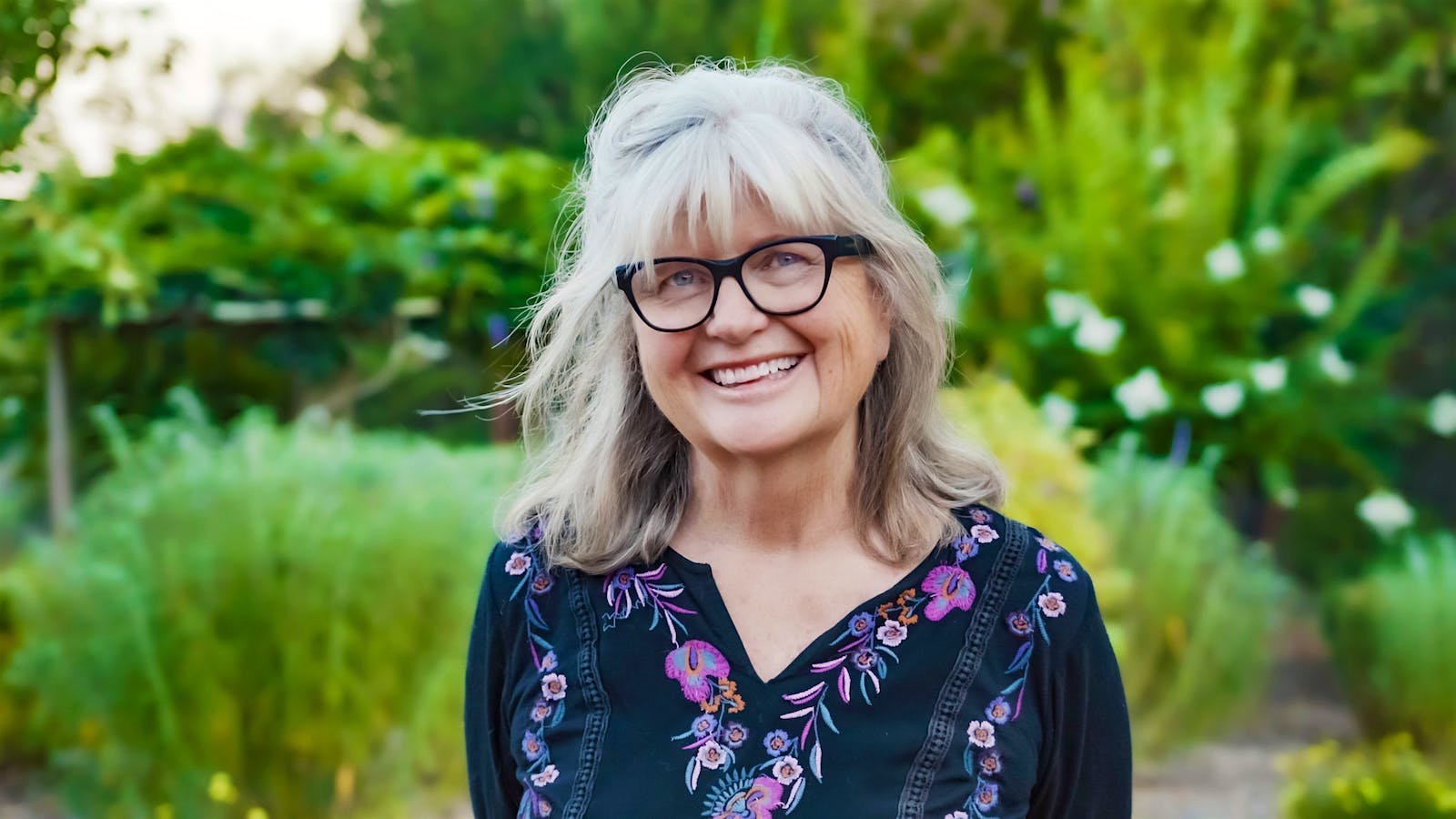  Napa Wildlife Rescue vice president Carol Poole.] 