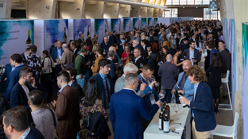 Italy Pours Its Best at OperaWine