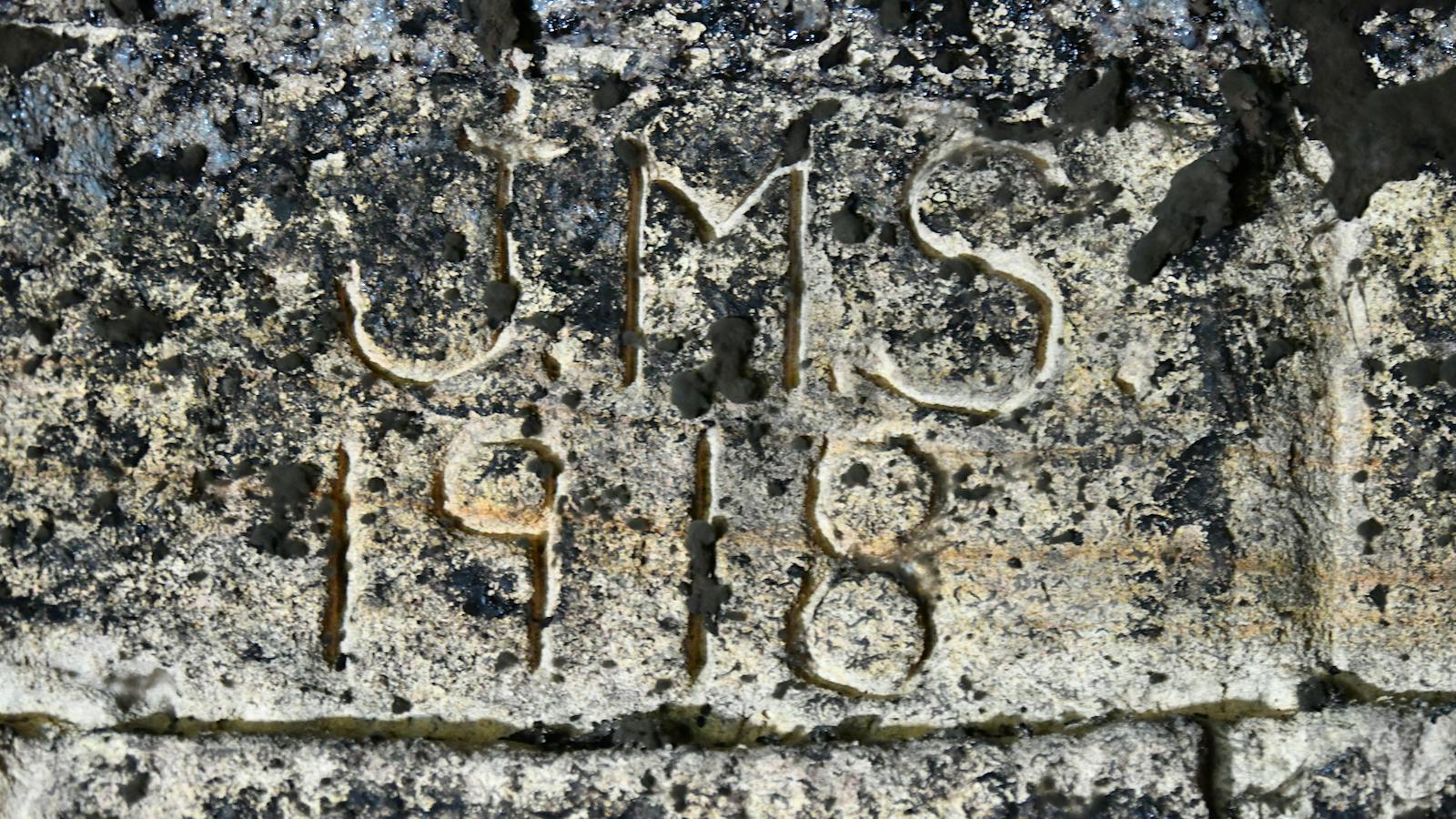  The year 1918 is carved into the wall at Bordeaux's Barbe Blanche chateau.