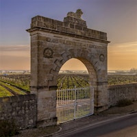 Château Léoville Las Cases has always enjoyed a prime spot in Bordeaux's Left Bank and quality has soared in recent vintages.Léoville Las Cases Launches Bordeaux's Futures Campaign with a Big Price Drop—Will the Wines Entice Buyers?