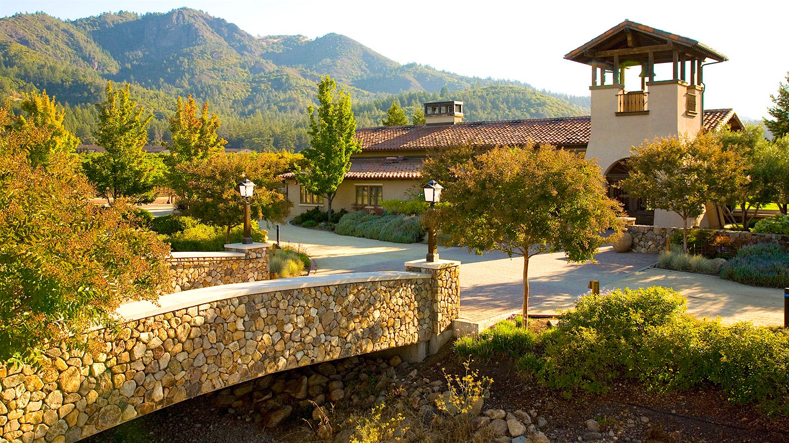 The Spanish colonial–style building and stone bridge of St. Francis Winery in Sonoma, California