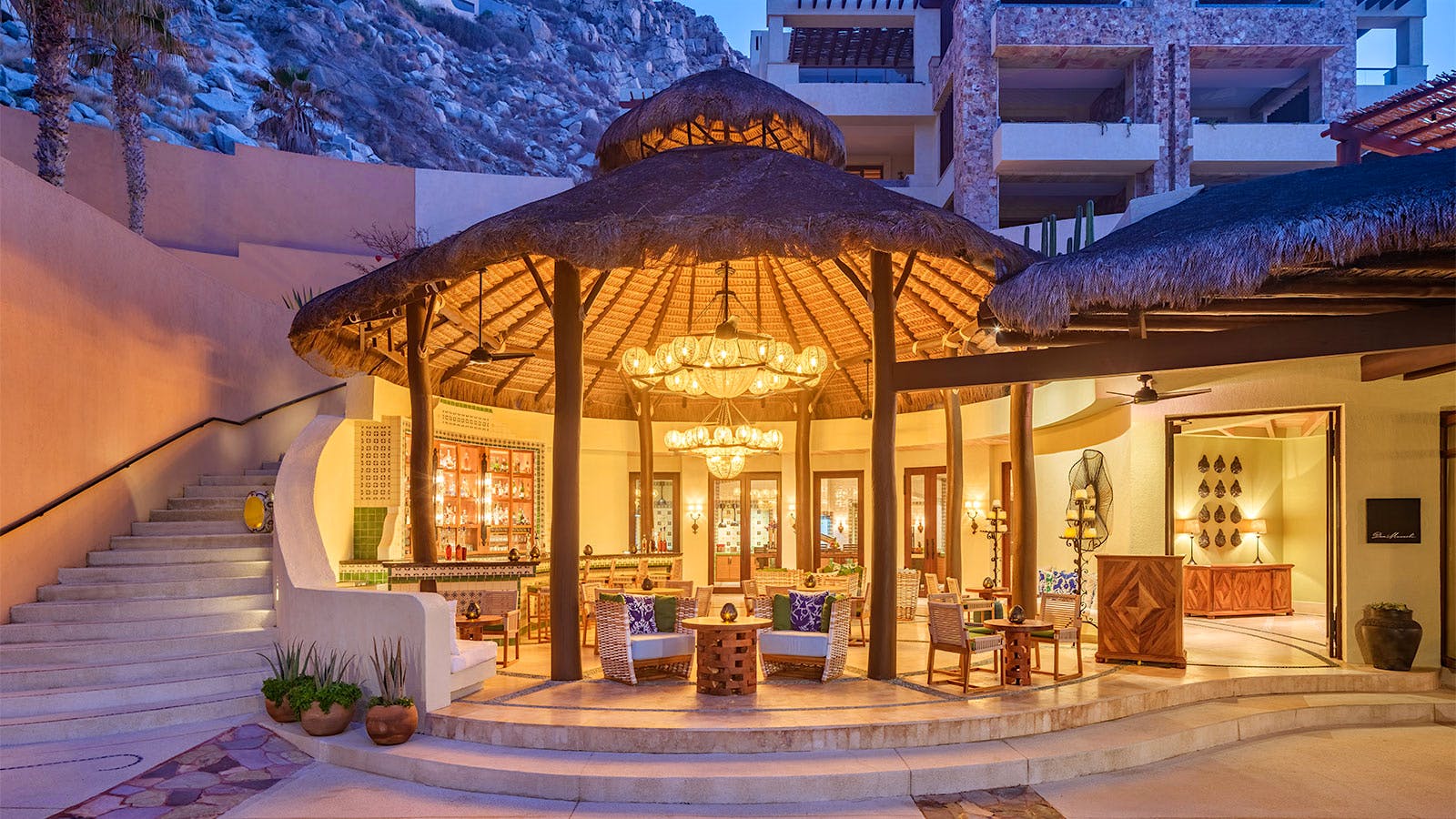  Grass-roofed gazebo dining at Don Manuel&rsquo;s in Cabo San Lucas