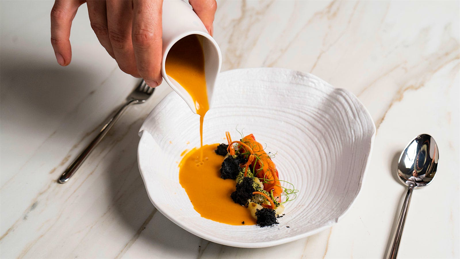  A scallop and saffron dish from M&eacute;mories