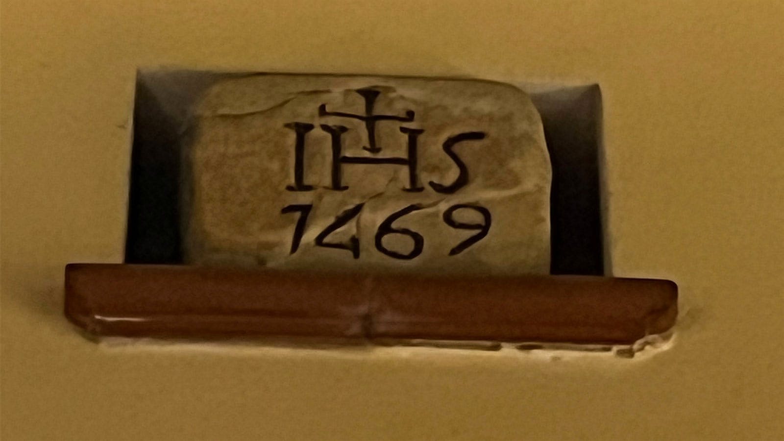  A datestone at Feudo Montoni indicating it was founded in 1469