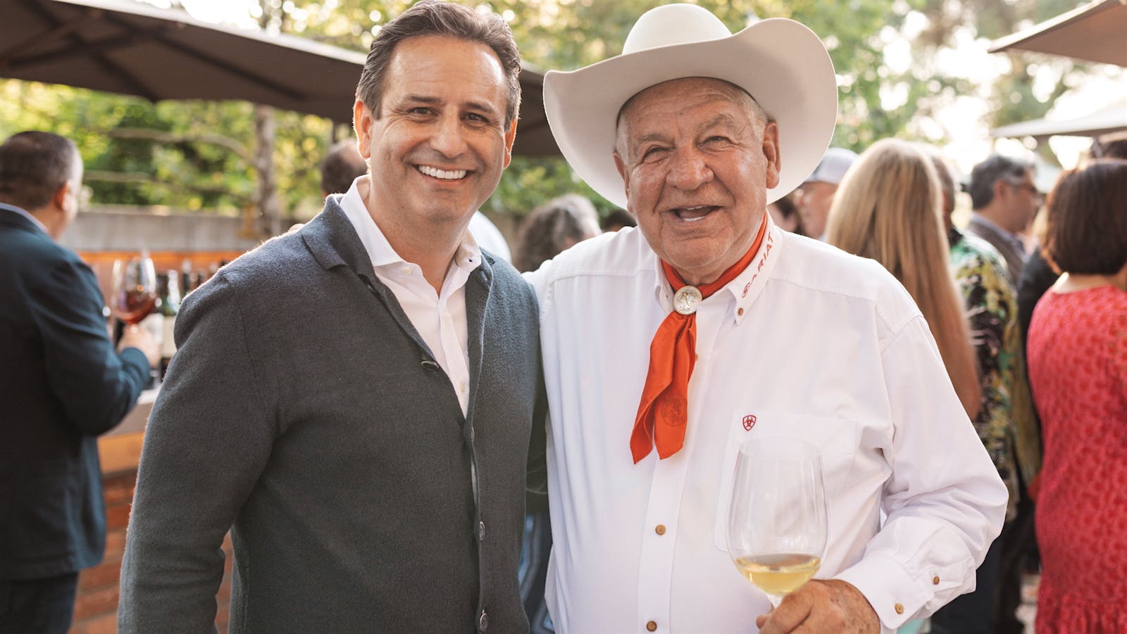  Joe Gallo and Robin Baggett of Alpha Omega at the 2025 Wine Spectator Bring Your Own Magnum Party in Napa Valley.