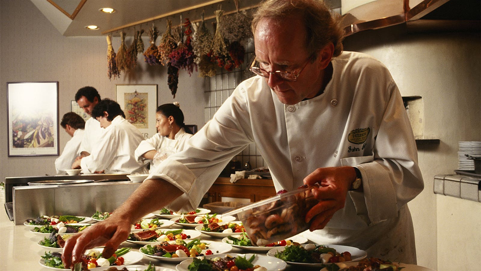  Chef John Ash works in the kitchen at Fetzer&rsquo;s Valley Oaks Food and Wine Center in Mendocino in 1997.