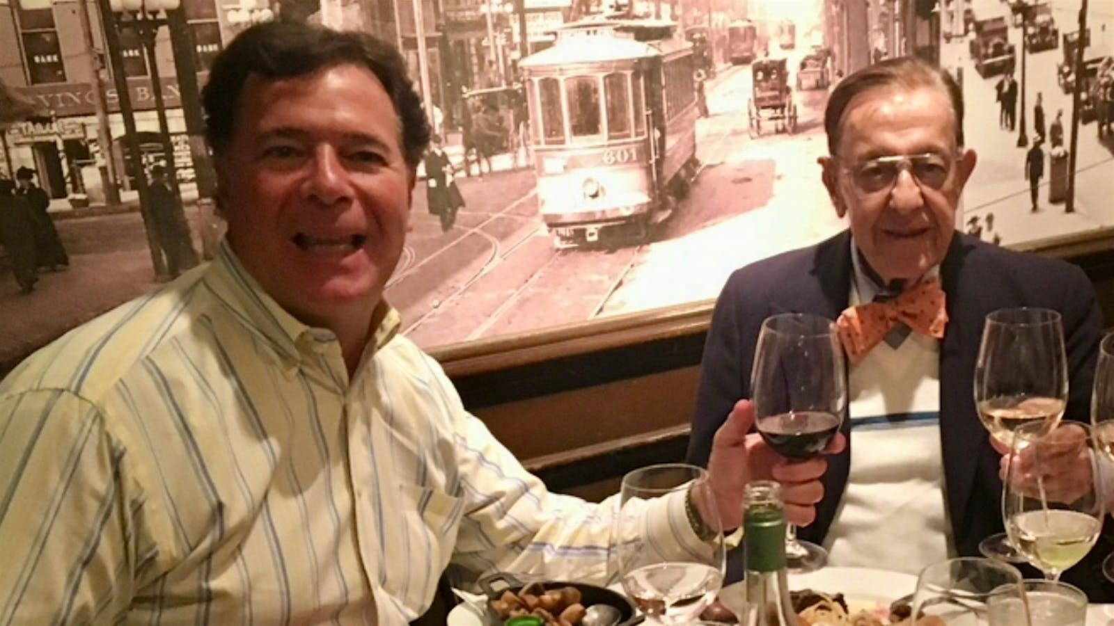  Mets star Pete Alonso's father and grandfather, both also named Peter Alonso.