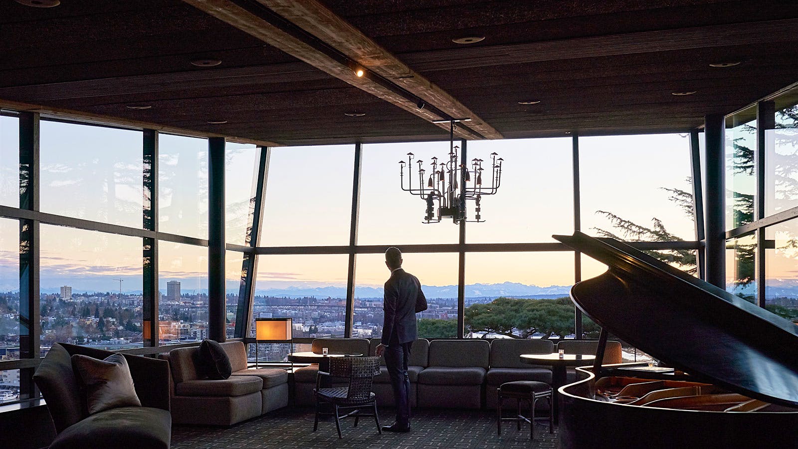 Canlis’ iconic structure overlooks Seattle’s Lake Union.