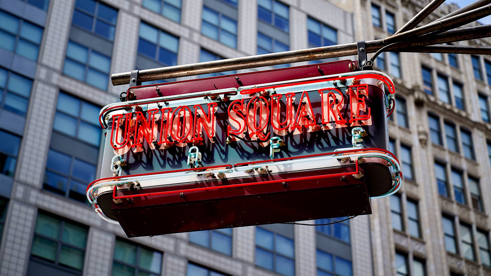  The iconic Union Square Cafe sign in New York City.] 
