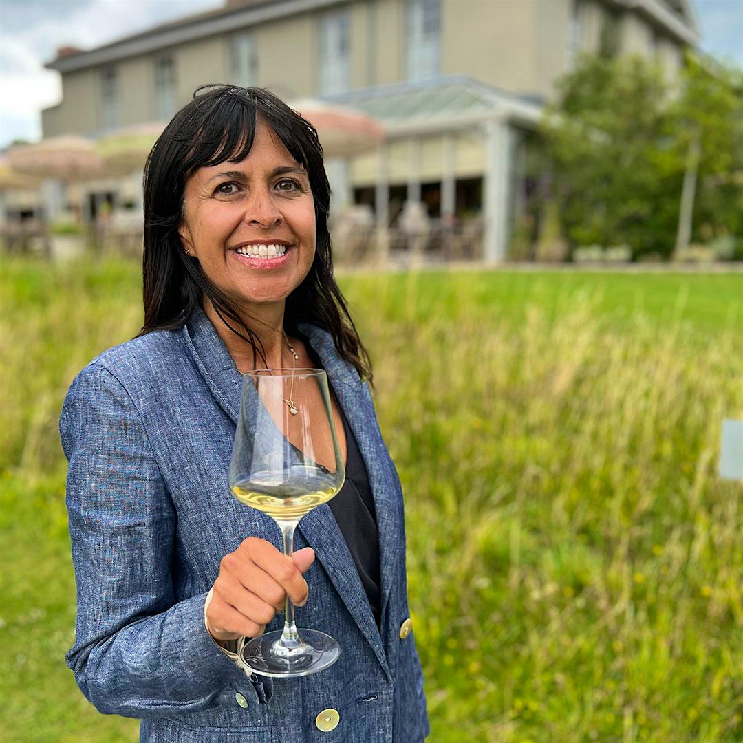  Amanda Thompson, of Noughty Wines, with a glass of NA wine