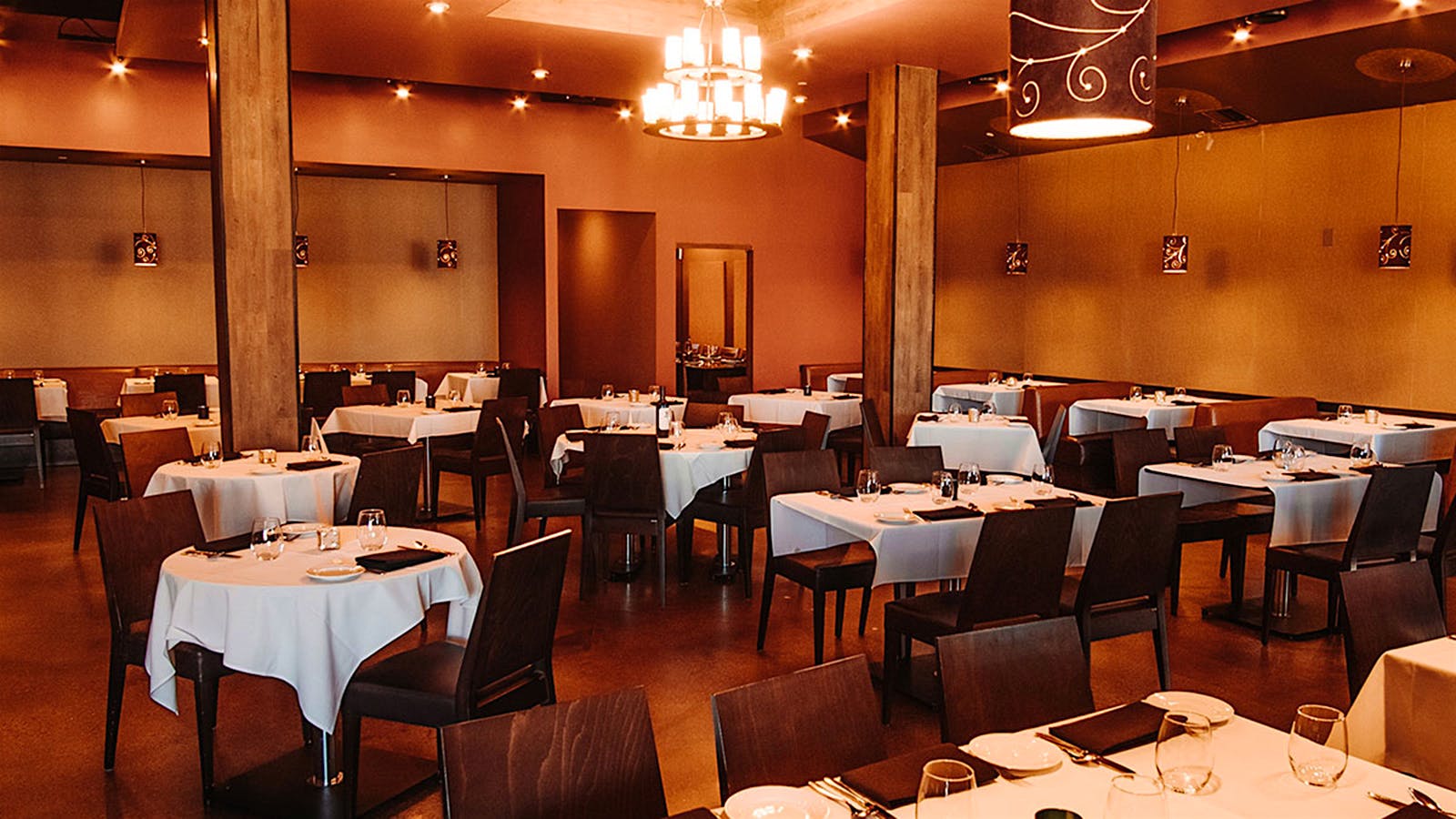  The dining room of Azafran.