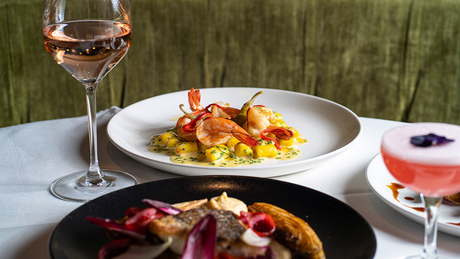  Shrimp and fish dishes with a glass of Ros&eacute; from Rioja.